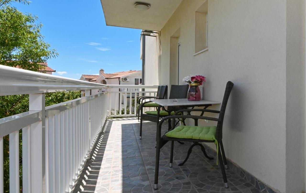 Apartments Villa Filip Trogir Eksteriør bilde