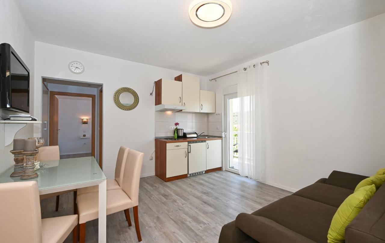 Apartments Villa Filip Trogir Eksteriør bilde