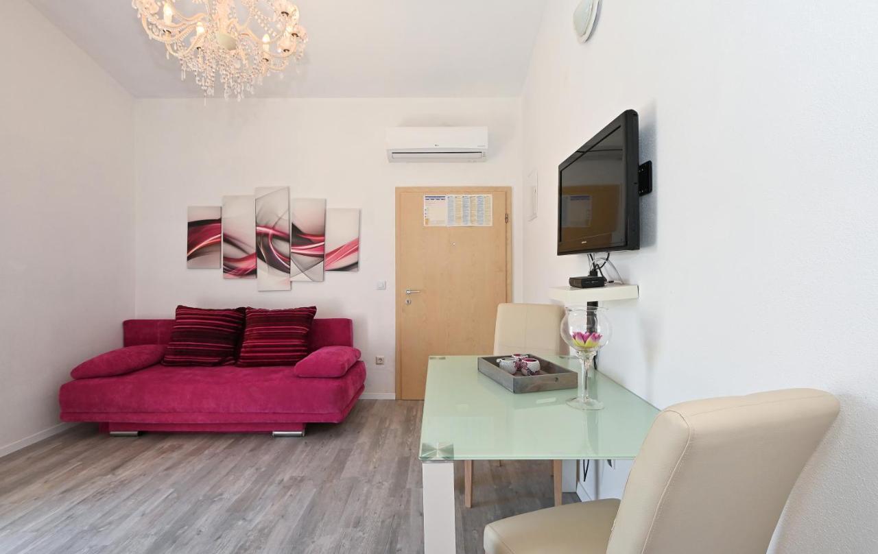 Apartments Villa Filip Trogir Eksteriør bilde