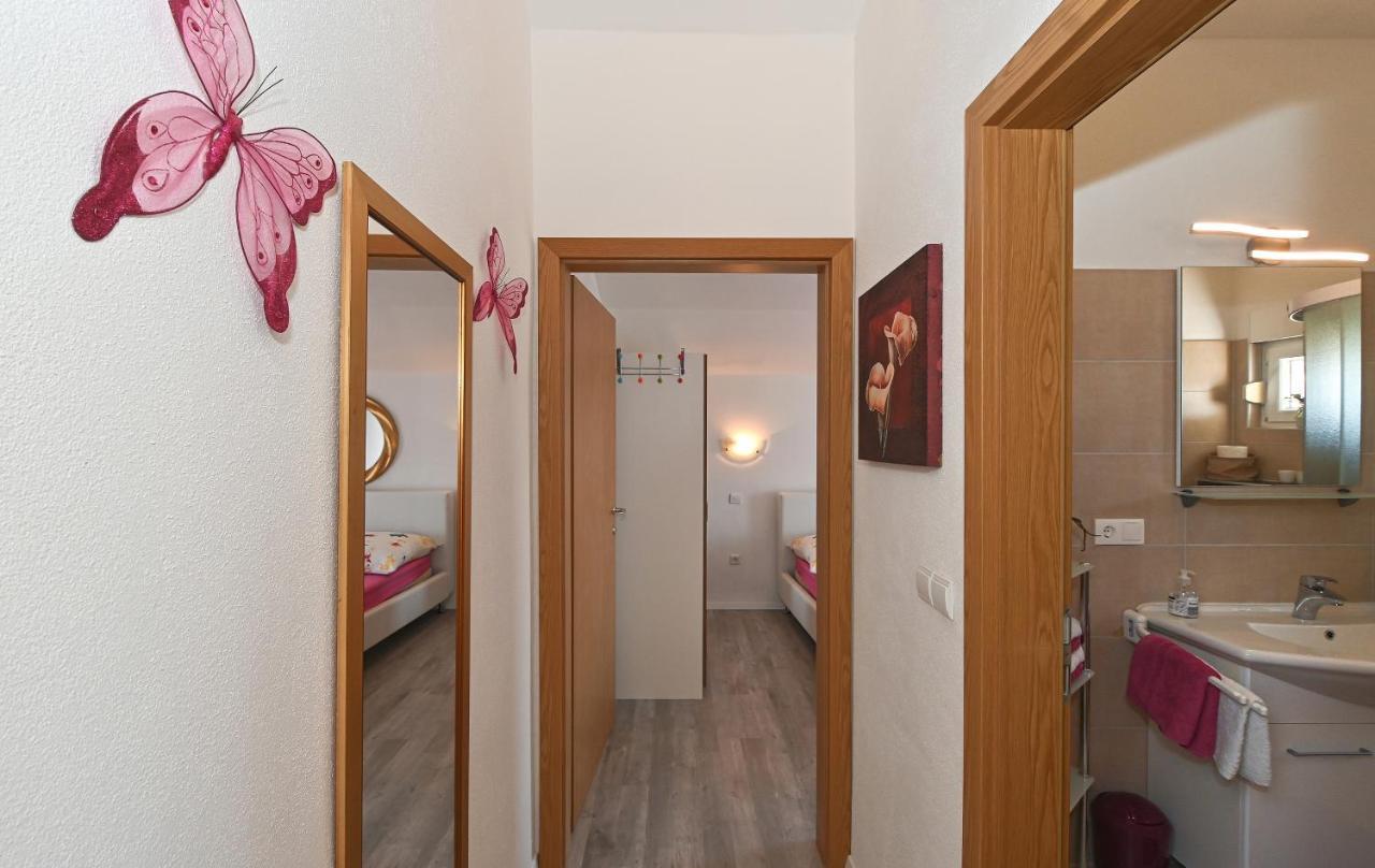 Apartments Villa Filip Trogir Eksteriør bilde